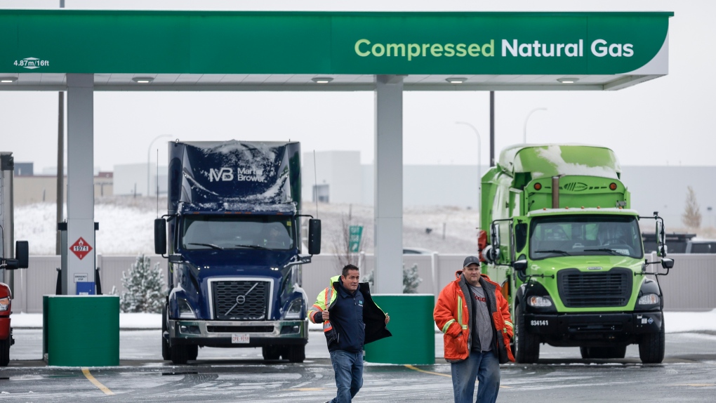 Calgary, Grande Prairie to see new natural gas fuelling stations [Video]