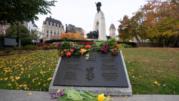 Ottawa remembers reservist killed in Parliament Hill attack one decade later [Video]