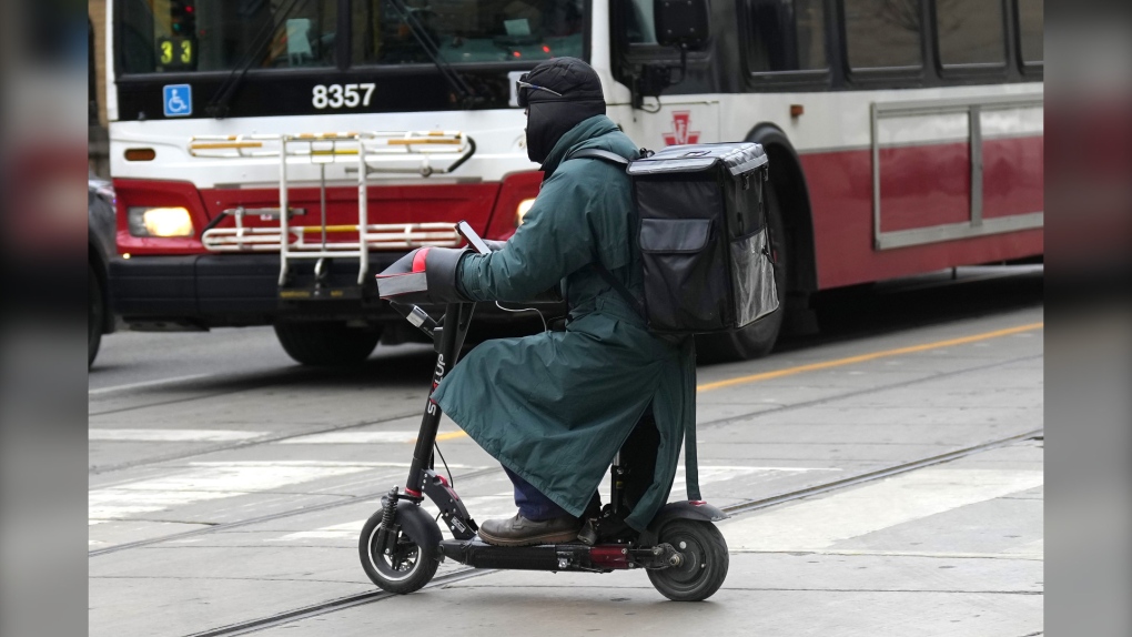 TTC staff recommend winter ban on e-bikes and e-scooters [Video]