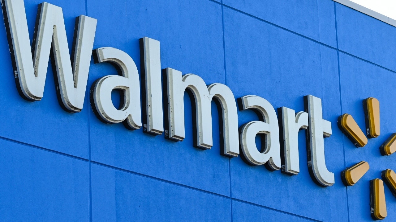 Woman found dead inside Walmart walk-in oven [Video]