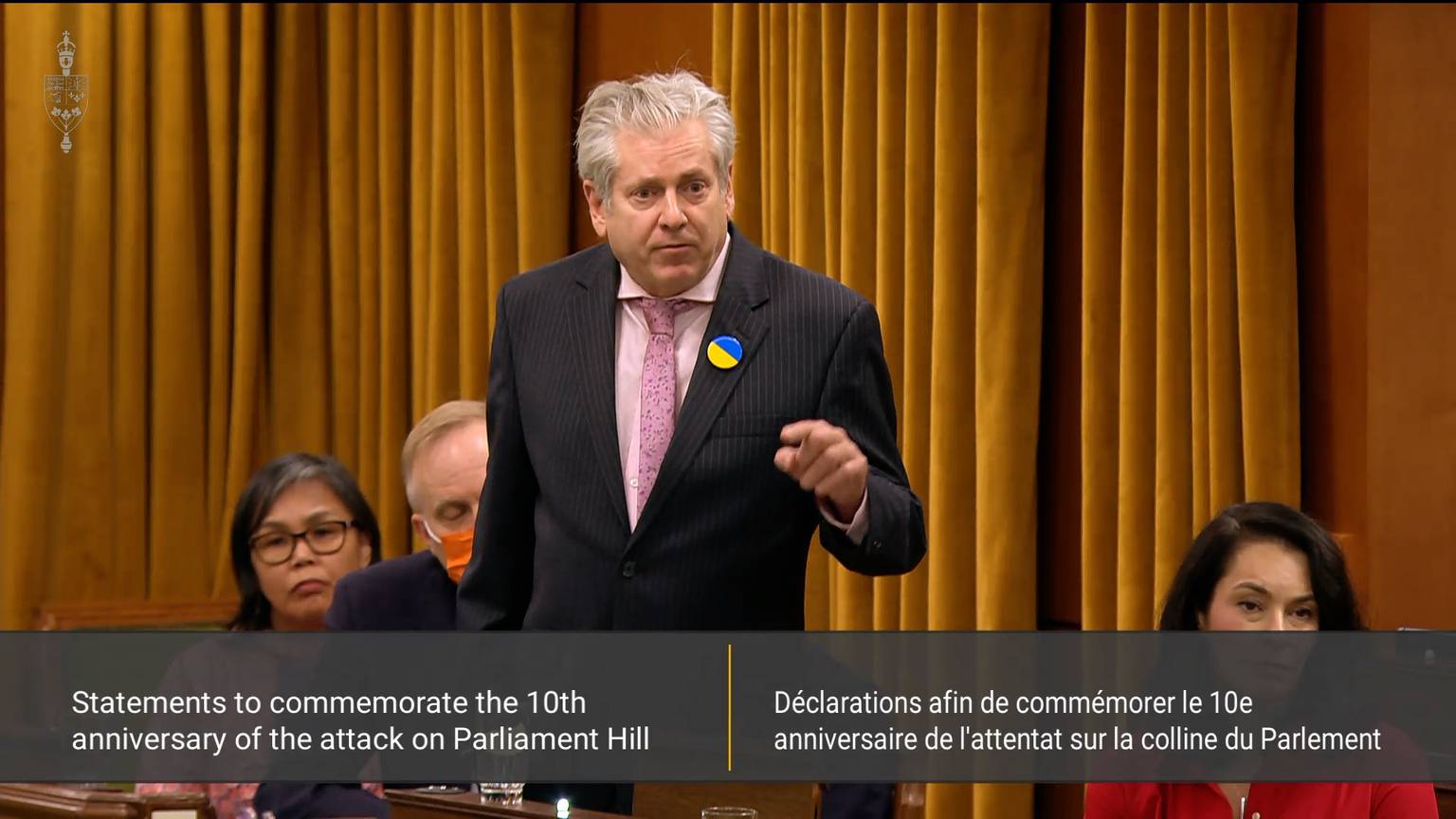 Video: Charlie Angus pays tribute to civilians who aided soldier killed in 2014 War Memorial shooting [Video]