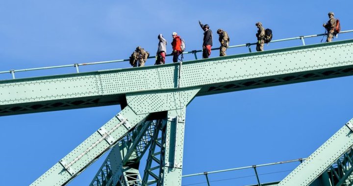 Montreal climate protesters charged after scaling Jacques Cartier Bridge – Montreal [Video]