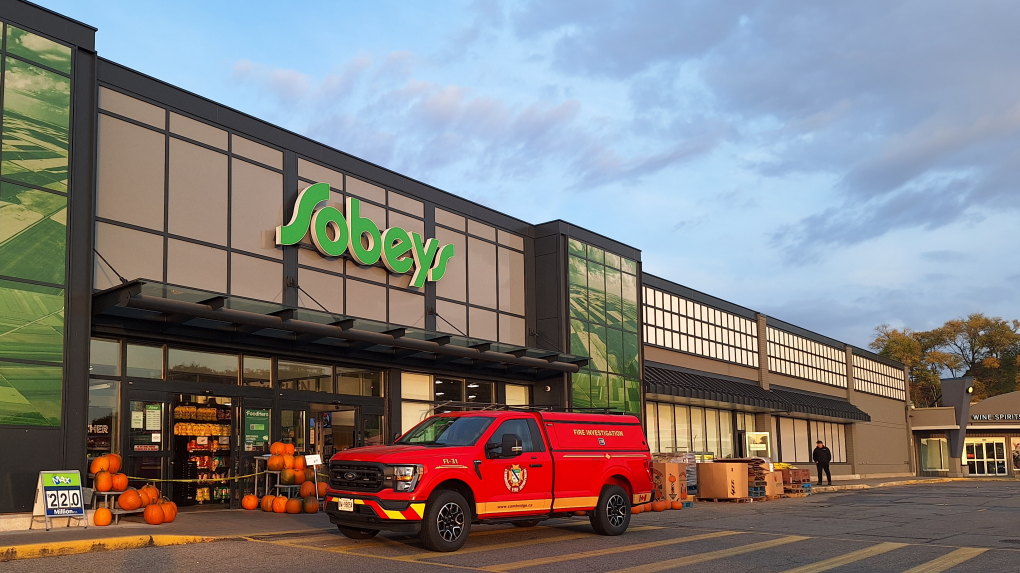 Cambridge grocery store temporarily closed following fire [Video]