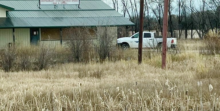 Saskatchewan RCMP manhunt underway for armed suspects [Video]