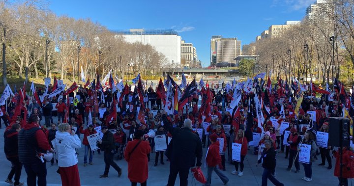 Protest at Alberta legislature over provinces role in support staff labour dispute [Video]