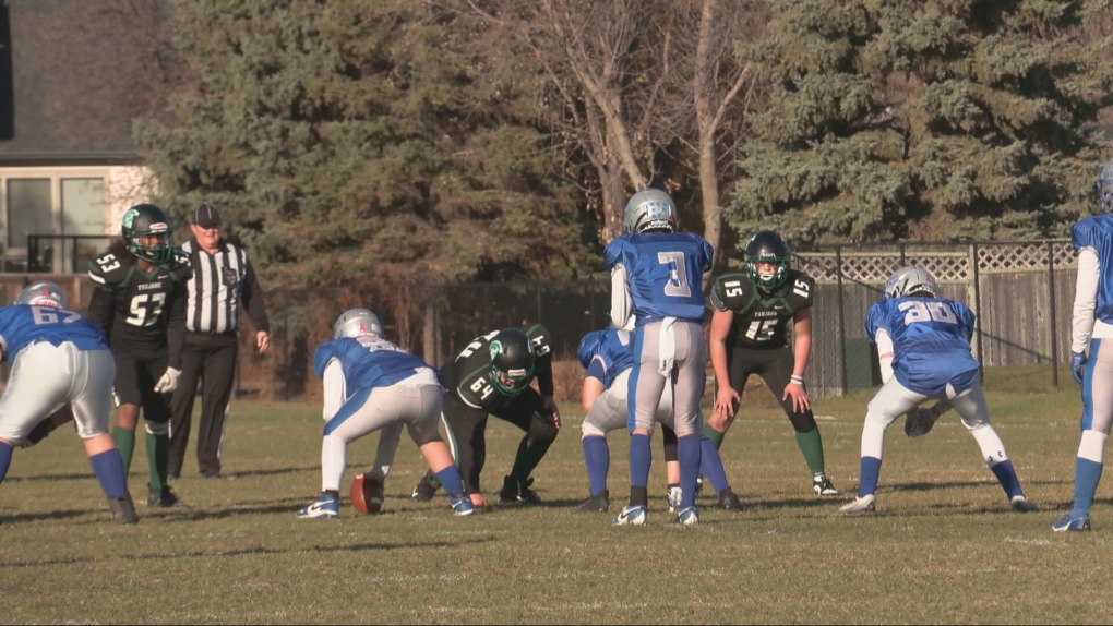 Oak Park, Dakota, advance to JV12 finals for Winnipeg high school football [Video]