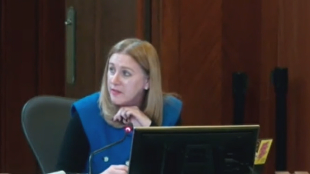 Vancouver city councillor swears at colleagues, apologizes [Video]