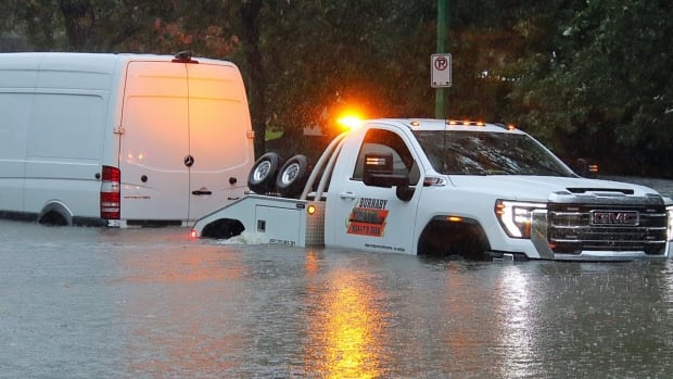 Car insurance claims pile up after B.C.’s atmospheric river [Video]