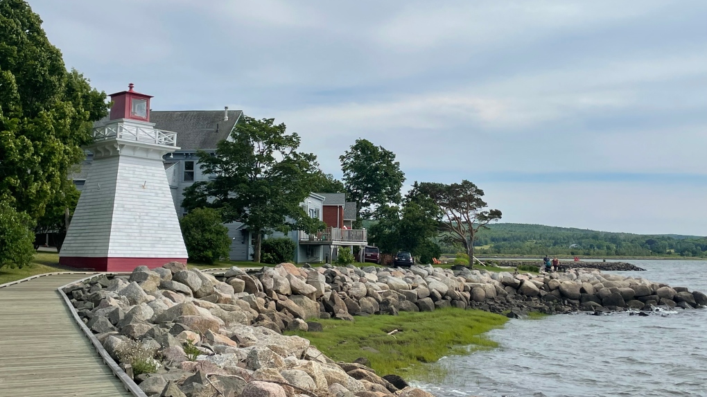 N.S. news: Annapolis Royal elects first all-women council [Video]