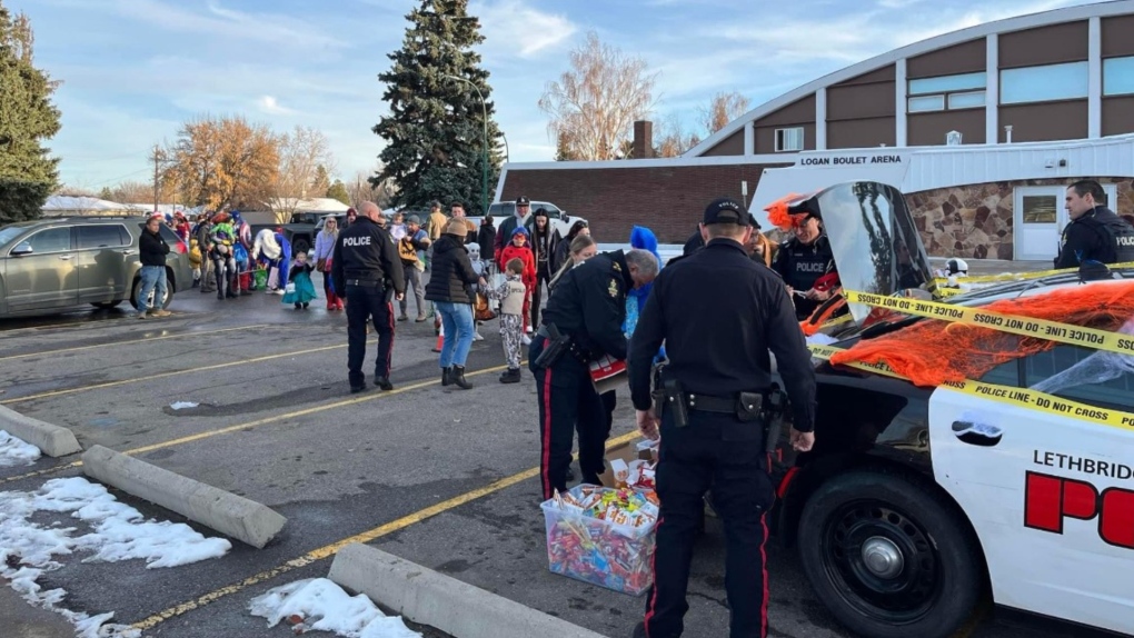 Lethbridge police, Interfaith Food Bank set to host trick-or-treating-inspired events [Video]