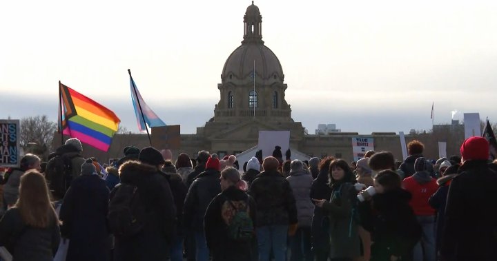 Alberta legislature sitting to focus on rights bill, transgender policies [Video]