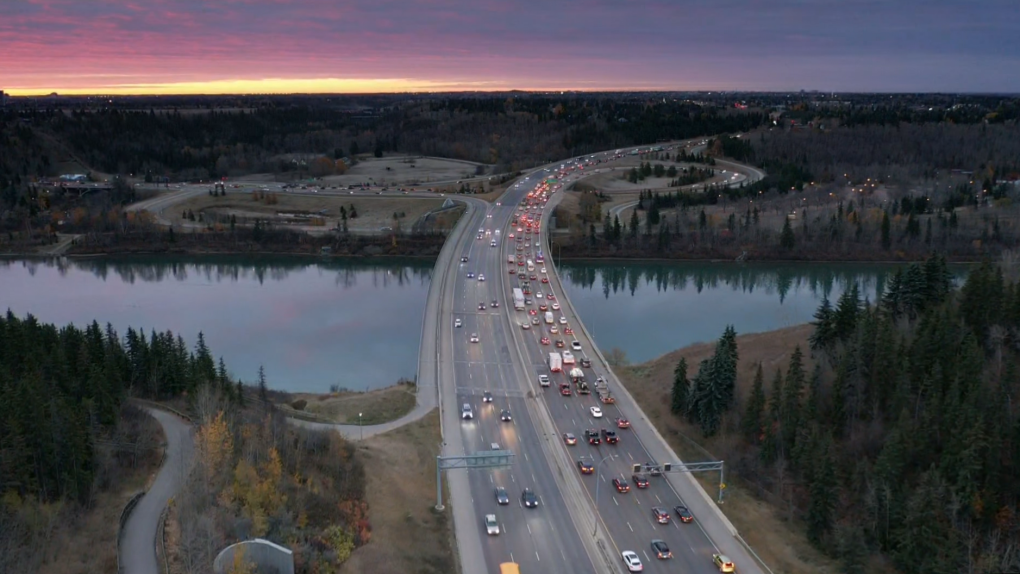 Edmonton weather for Oct. 28: Cooler this week [Video]