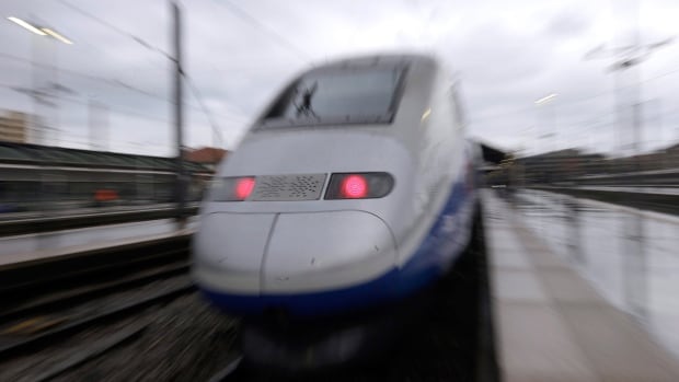 Federal government going ahead with high-speed rail between Quebec City and Toronto [Video]