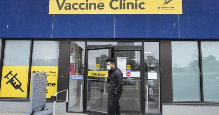 Ontario residents can now get updated COVID-19 vaccine, flu shot [Video]