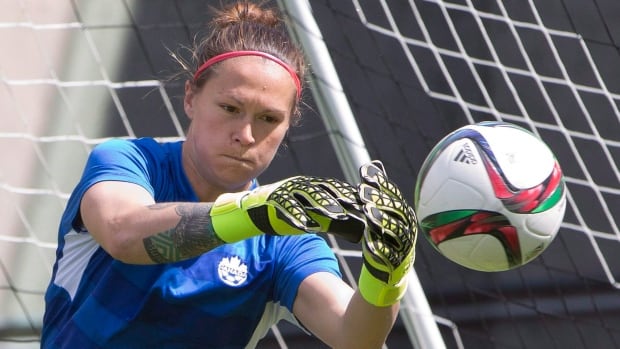 Former women’s national team goalkeeper Erin McLeod signs with NSL’s Halifax Tides [Video]