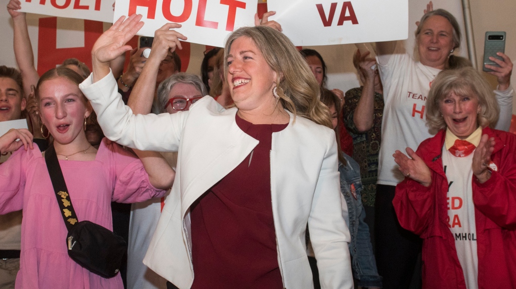 Susan Holt’s swearing-in ceremony open to public [Video]