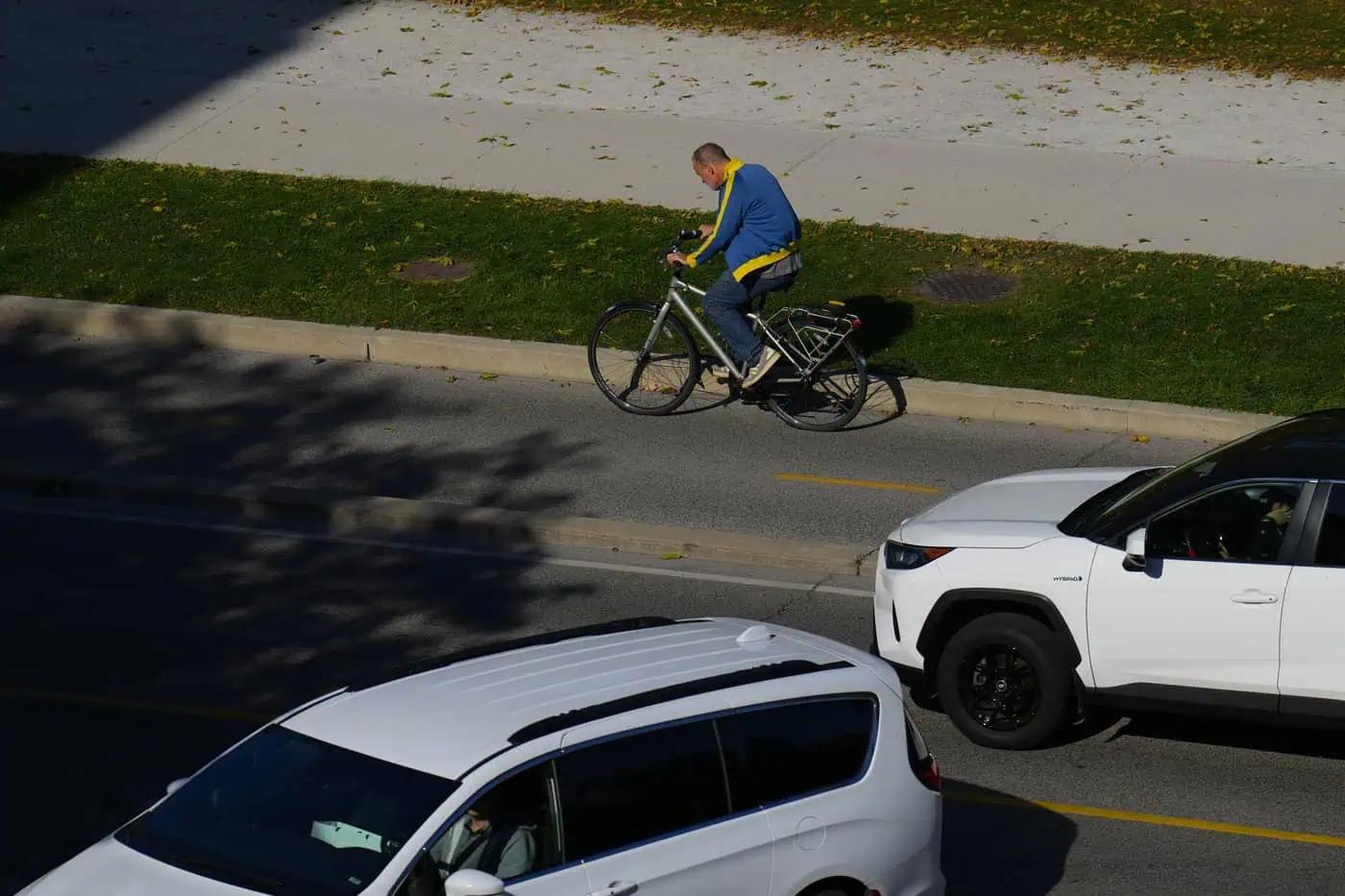 Ontario plans to remove Toronto bike lanes on Bloor, Yonge and University [Video]