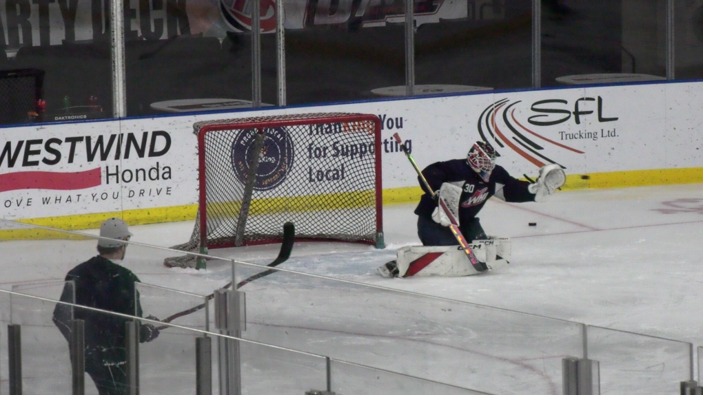 Lethbridge Hurricanes defeat Swift Current Broncos 3-1 [Video]