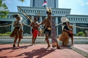 Indonesia tribes homeland at risk after losing final appeal: NGOs [Video]