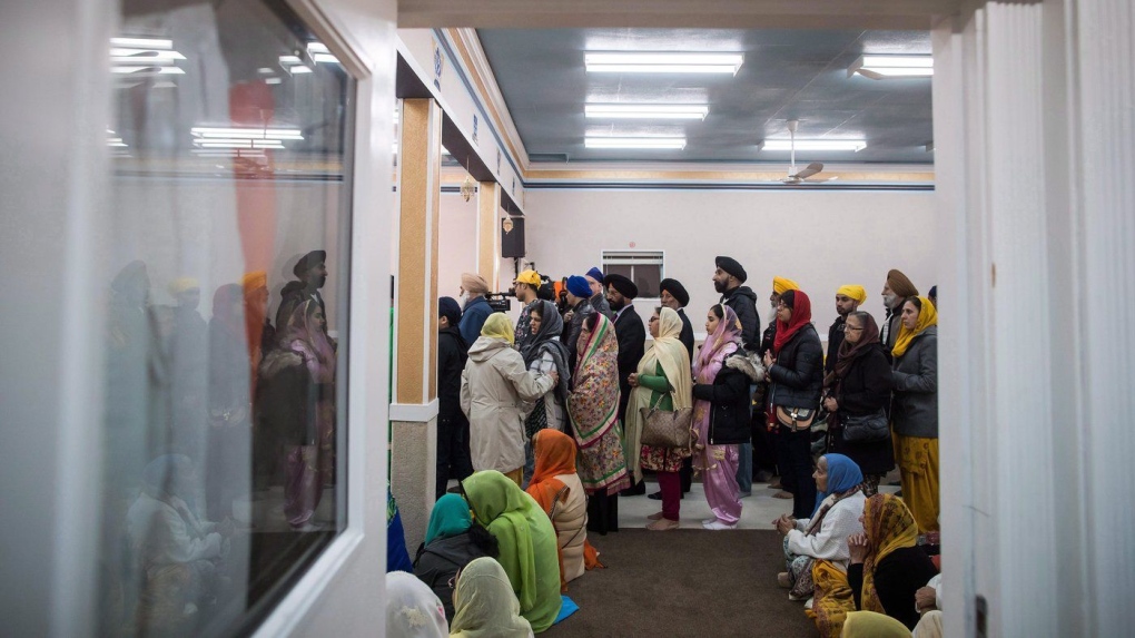 B.C. court approves buffer zone for protests at Vancouver Sikh temple [Video]