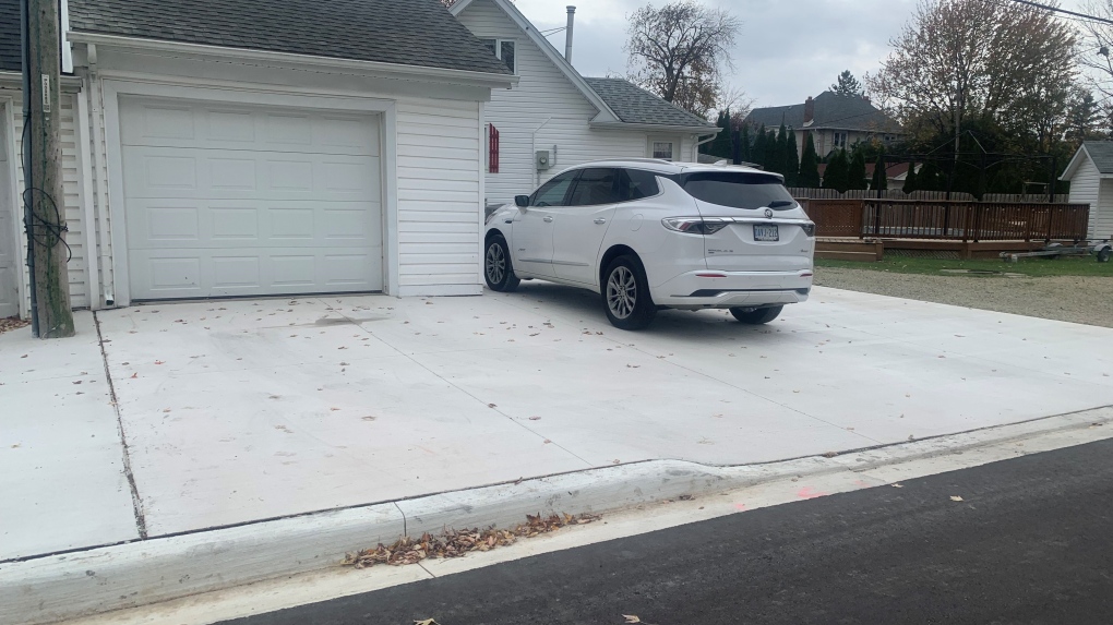 Driveway curb dispute in Essex [Video]