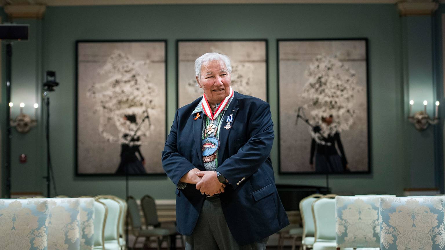 Video: Party leaders pay tribute following death of retired senator Murray Sinclair [Video]