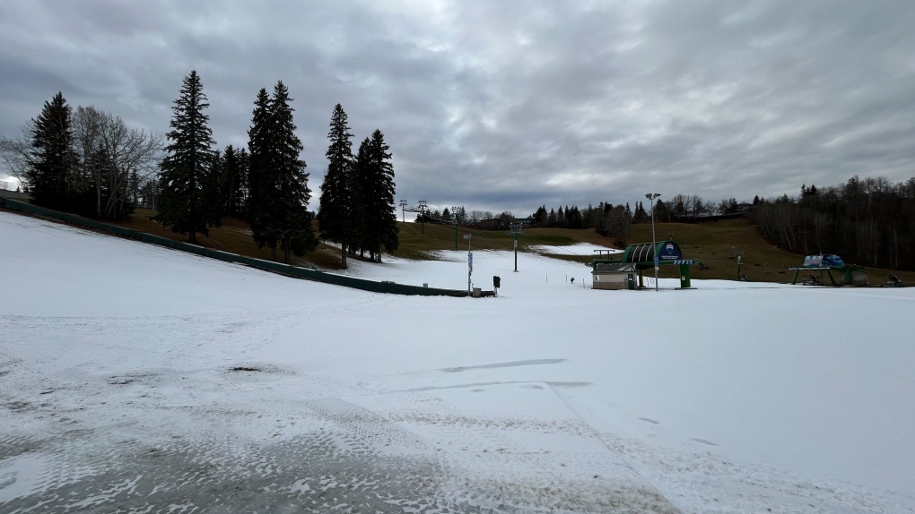 Edmonton ski hill Snow Valley targets mid-November opening [Video]