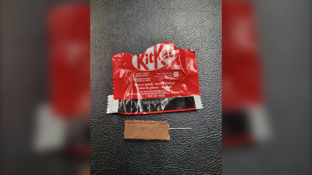 Sewing needle found ’embedded’ in chocolate bar handed out on Halloween: Hanover Police [Video]