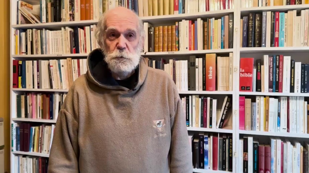 Montreal man inherits 40,000 books from brother [Video]