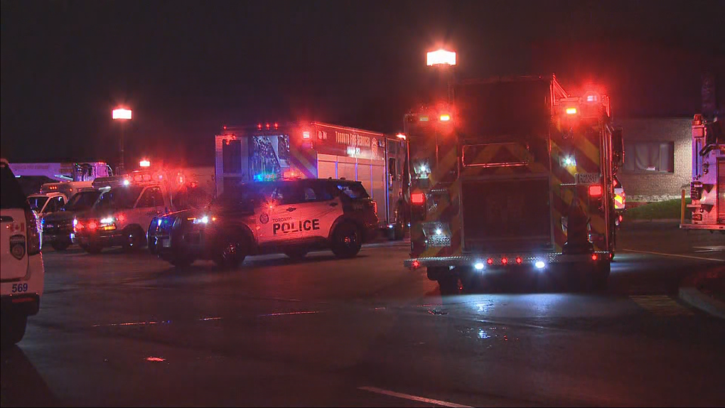 1 dead, 2 injured after pit collapse in North York [Video]