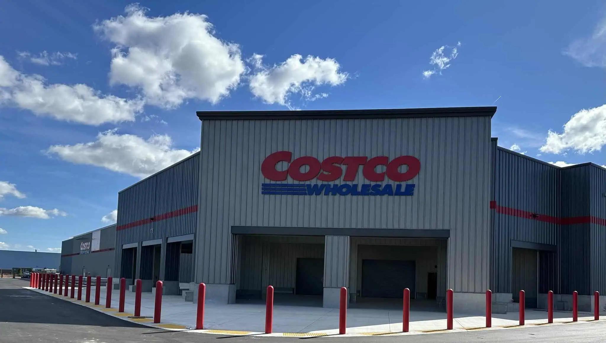 PHOTOS: New Costco opens its doors in Ontario [Video]