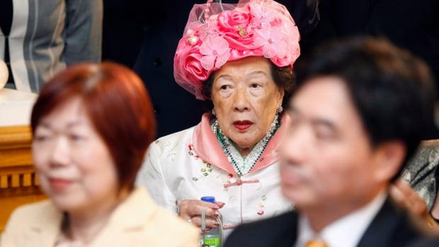 Faye Leung, the B.C. businesswoman who helped bring down a premier, dies at 92 [Video]