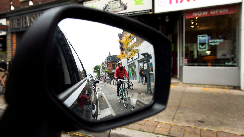 Bike lane plans: Ford wants changes in Toronto [Video]