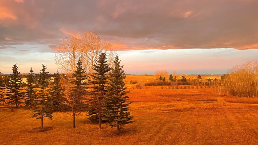 Calgary weather: A chillier weekend, but still lovely [Video]