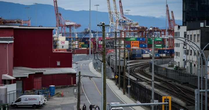 Port workers union accuses BC Maritime Employers Association of ending talks early [Video]