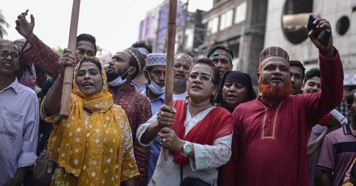 Rivals of ousted Bangladesh leader Sheikh Hasina foil her party’s attempt to hold a rally [Video]