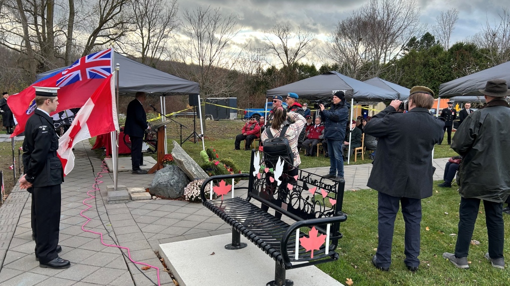 Remember November 11 association honours young veterans in London [Video]