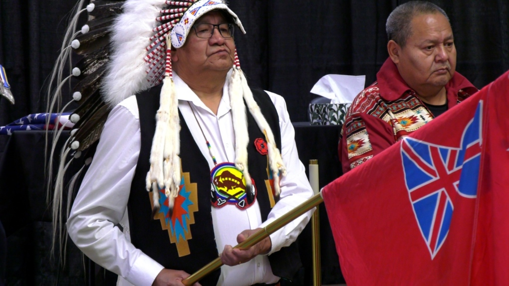 Siksika Nation marks Remembrance Day with ceremony, veterans powwow [Video]