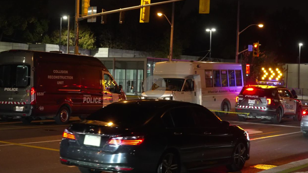 Pedestrian struck by bus driver in northwest Toronto [Video]