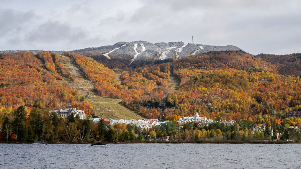 Mont Tremblant ski resort postponing opening of mountain due to warm weather [Video]