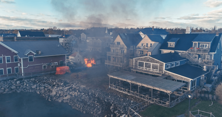 Community shows overwhelming support after fire damages beloved pub in Saint Andrews - New Brunswick [Video]