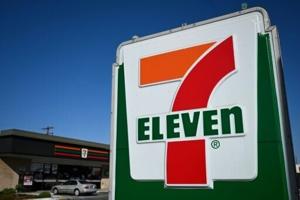 7-Eleven owner considers going private to avoid foreign buyout: reports [Video]