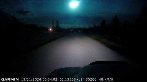 Videos capture fireball over Alberta [Video]