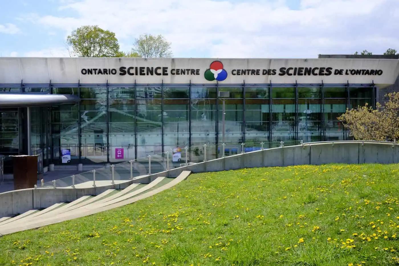 Workers say goodbye to an almost-empty Ontario Science Centre as repairs get underway [Video]