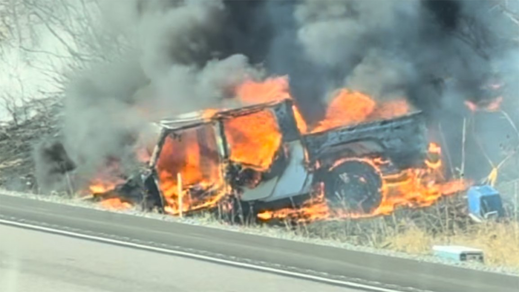 Highway 401 crash: Driver injured after pickup catches fire east of Kingston [Video]