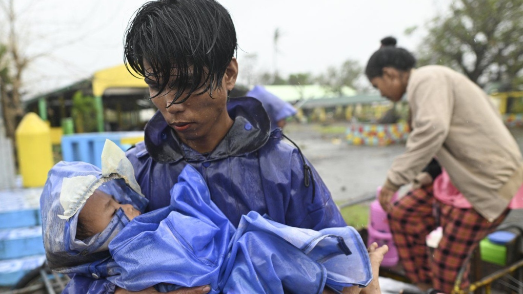 Typhoon Usagi hits Philippines, 5th in 3 weeks [Video]