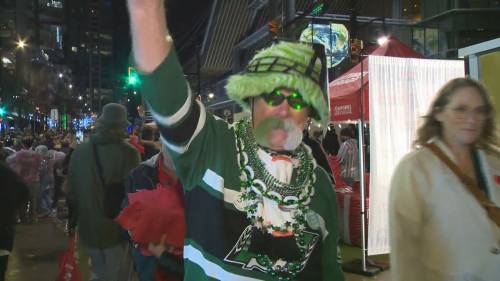 Fans get ready for Sundays Grey Cup in Vancouver [Video]