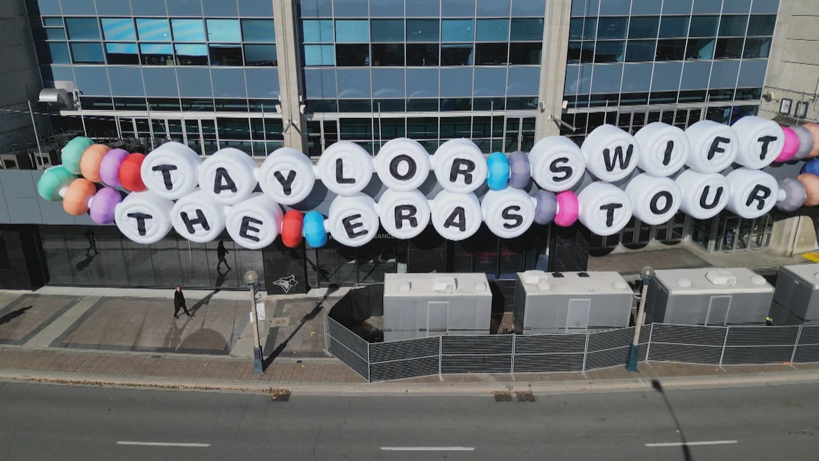 Local Swifties on Taylor’s Toronto stops [Video]