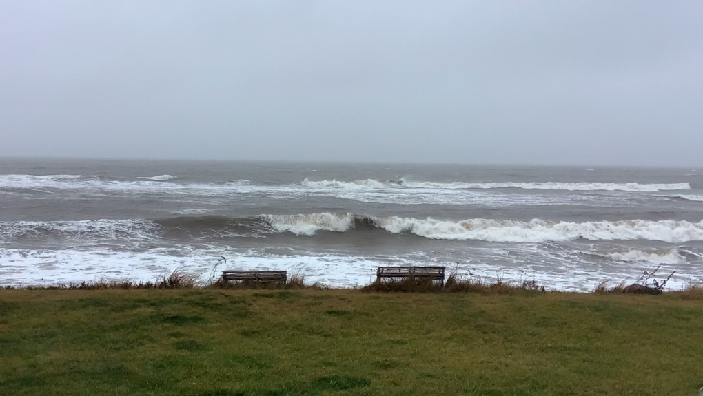 Maritime weather: Freezing rain in N.B. to end, large coastal waves remain [Video]