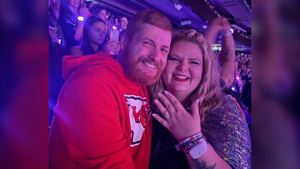 Taylor Swift: N.S. couple gets engaged at Toronto show [Video]